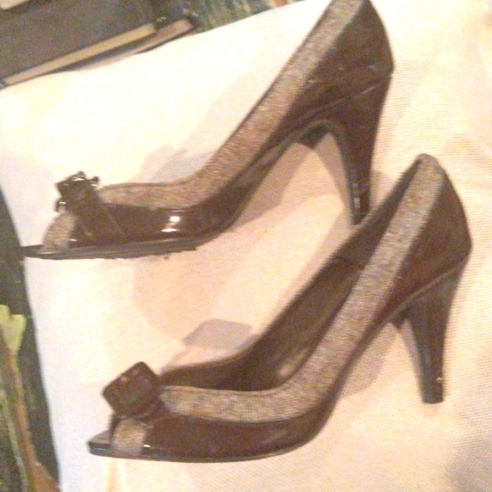 Ladies Shoes - Picture 3 of 11